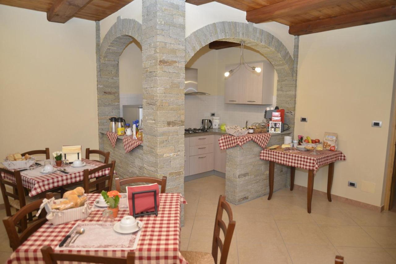 Agriturismo Ai Pruesot Bagnolo Piemonte Exterior foto