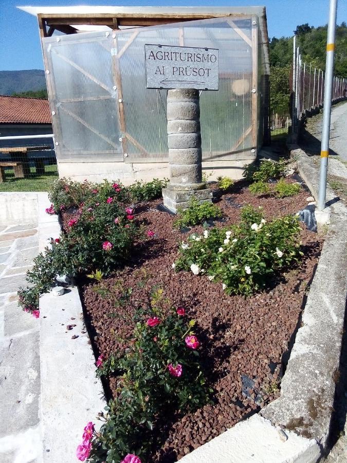 Agriturismo Ai Pruesot Bagnolo Piemonte Exterior foto